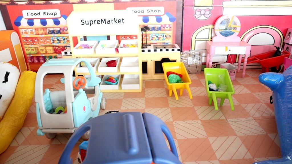 Kids Park Play Area